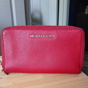 Michael Kors Red Saffiano Accordian Wallet Pre-Loved Very Good Condition